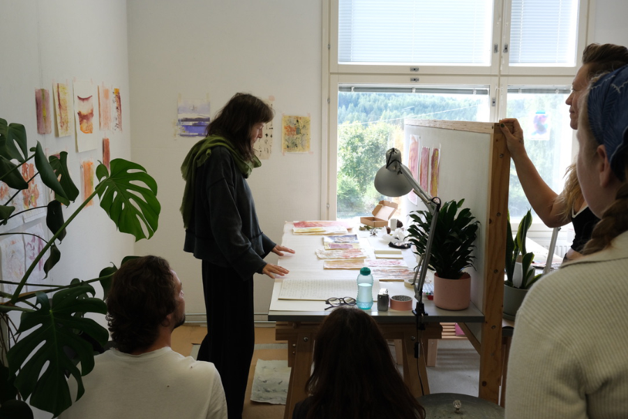 <em>2025-residency-studio</em>